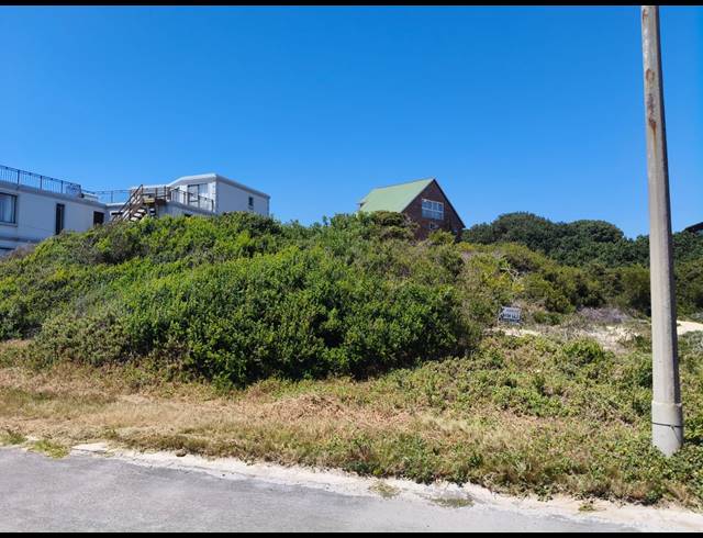 721M² VACANT LAND FOR SALE IN PARADISE BEACH